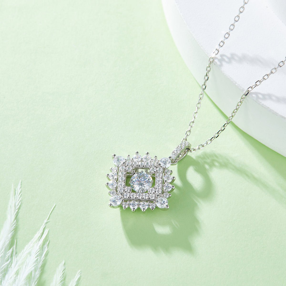Collier Pendentif Diamant Géométrique en Moissanite 0,5ct D VVS1 Argent S925 - IVOIRART.COM