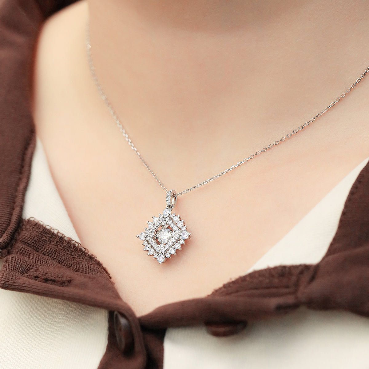 Collier Pendentif Diamant Géométrique en Moissanite 0,5ct D VVS1 Argent S925 - IVOIRART.COM