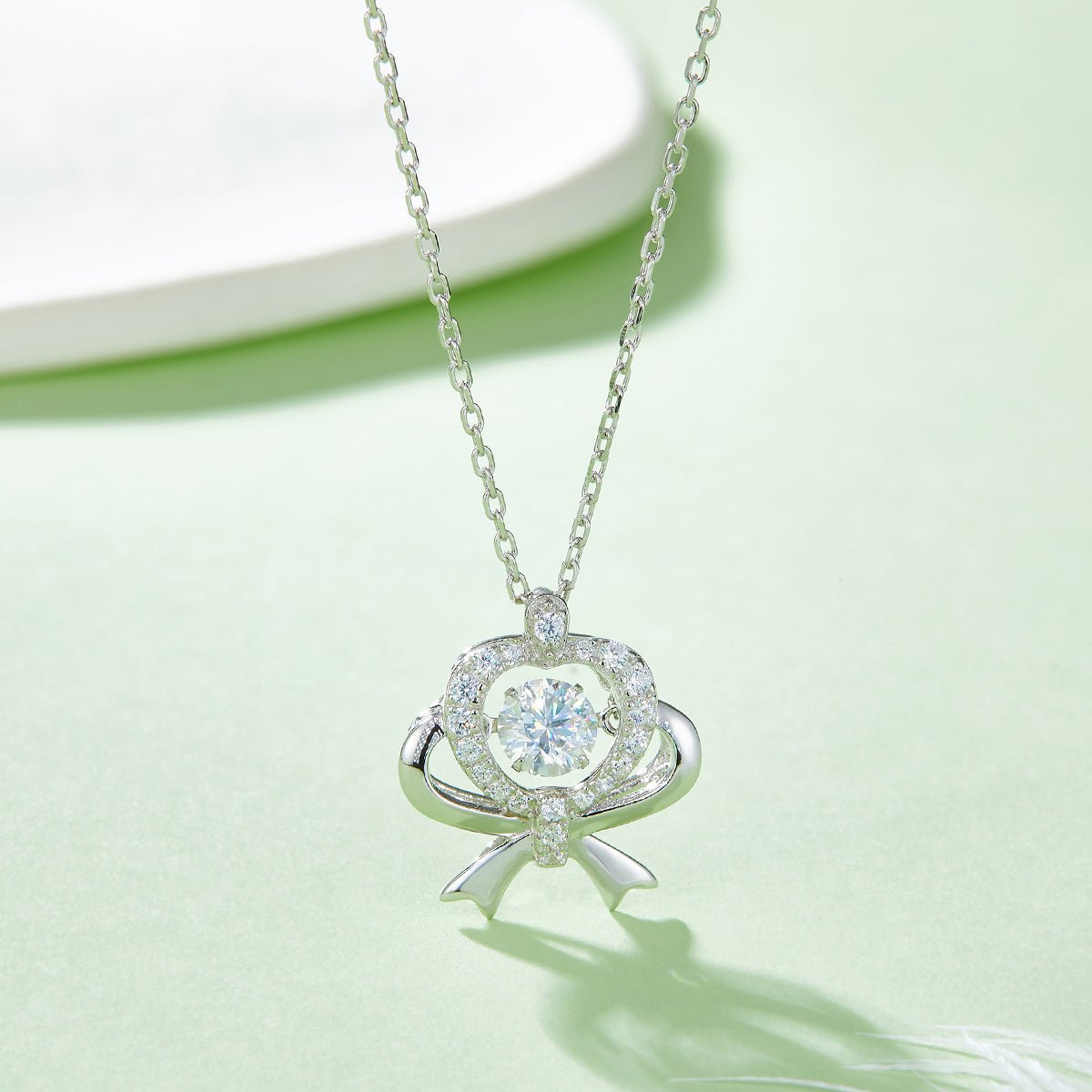 Collier Pendentif Nœud Cœur Moissanite 0,5ct Couleur D VVS1 Argent Sterling S925 Plaqué Platine 45cm Certifié GRA Coffret Cadeau - IVOIRART.COM