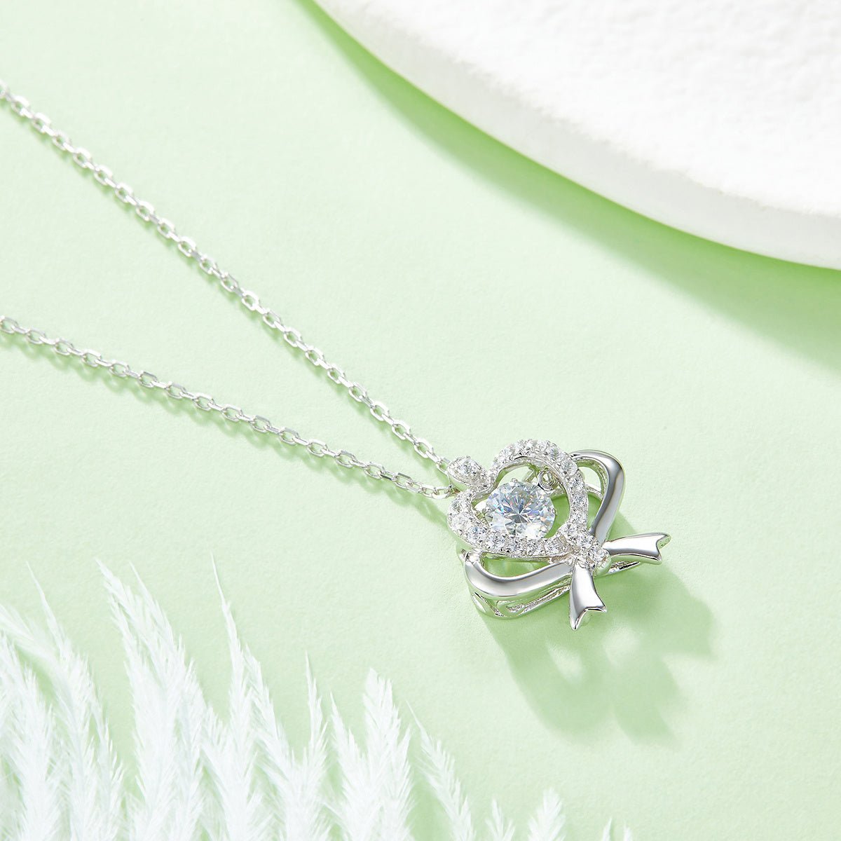 Collier Pendentif Nœud Cœur Moissanite 0,5ct Couleur D VVS1 Argent Sterling S925 Plaqué Platine 45cm Certifié GRA Coffret Cadeau - IVOIRART.COM