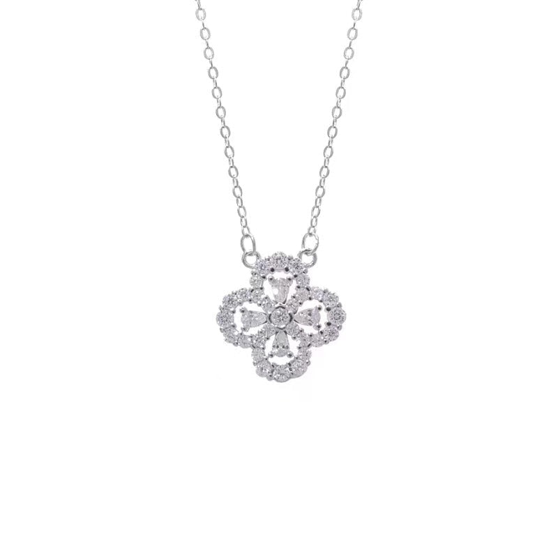 Collier Pendentif Trèfle à Quatre Feuilles en Argent S925, Zircon Cubique Pavé, Chaîne Clavicule Style Coréen, Bijoux de Luxe Uniques - IVOIRART.COM