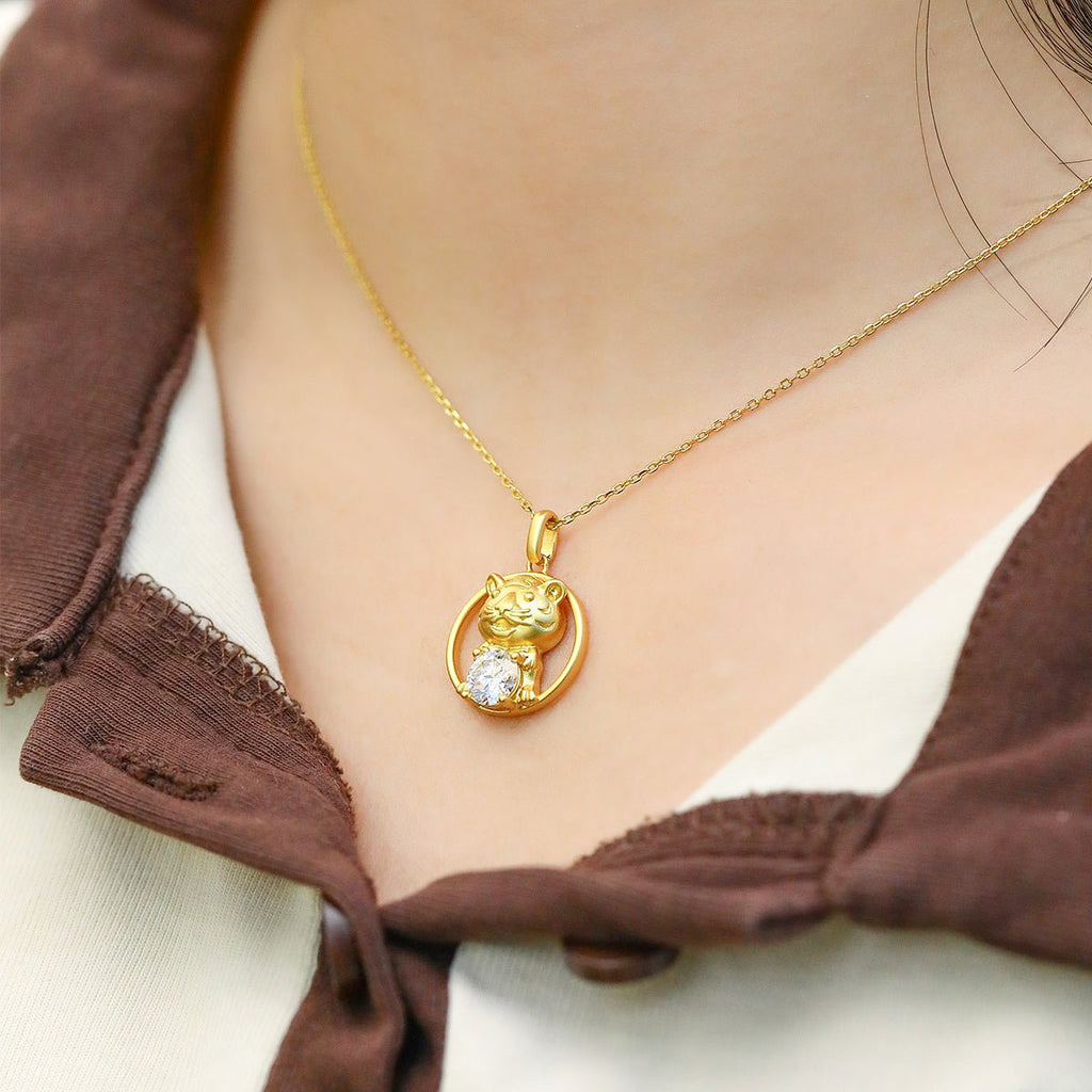 Collier Tigre Zodiac Chinois en Argent Sterling S925 Plaqué Or 1ct Moissanite D VVS1 5g Cadeau Benmingnian Certifié GRA - IVOIRART.COM