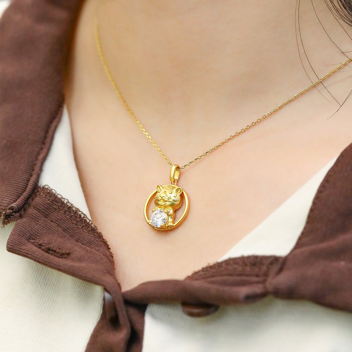 Collier Tigre Zodiac Chinois en Argent Sterling S925 Plaqué Or 1ct Moissanite D VVS1 5g Cadeau Benmingnian Certifié GRA - IVOIRART.COM
