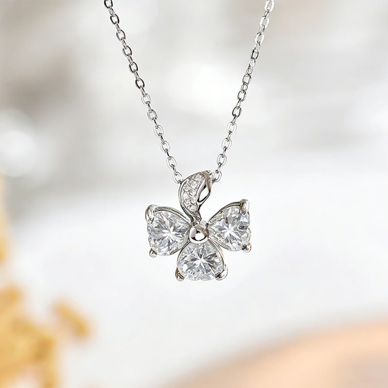 Collier Trèfle 3 Feuilles en Argent 925 avec 3 Moissanites Cœur 6x6mm, Platine Doré, Certifié GRA, 45cm, Coffret Cadeau - IVOIRART.COM