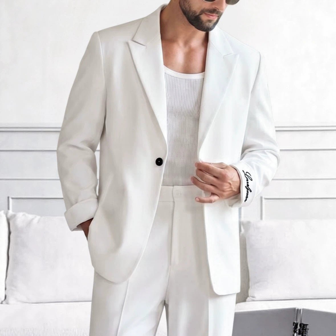 Costume blanc homme avec tailleur brodé — veste droite, doublure polyester Teryl - IVOIRART.COM