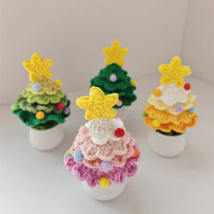Décoration de bureau artisanale en laine crochetée en forme d'arbre de Noël - IVOIRART.COM