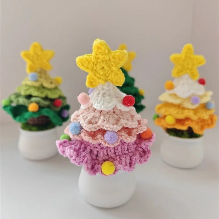 Décoration de bureau artisanale en laine crochetée en forme d'arbre de Noël - IVOIRART.COM