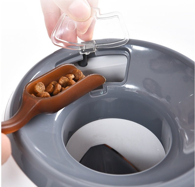 Distributeur Intelligent de Friandises avec Lanceur de Balles de Tennis pour Animaux - IVOIRART.COM