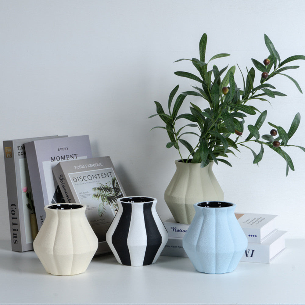 Vase en céramique simple créatif en pétales