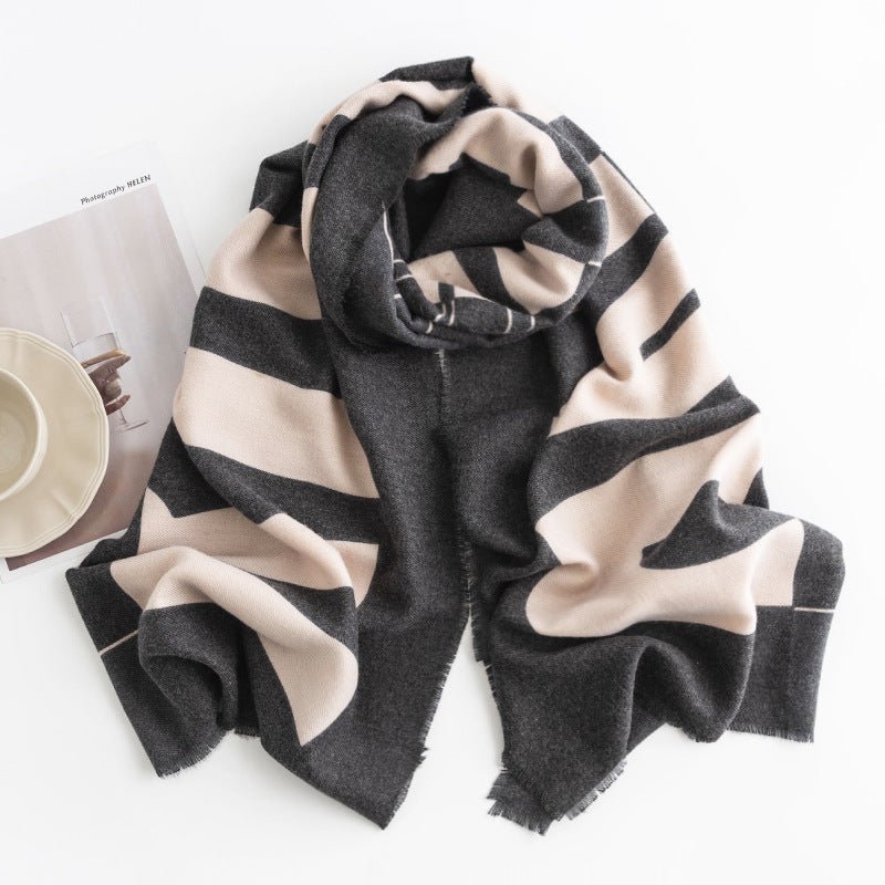 Écharpe à motif chevrons monochrome en cachemire artificiel pour femme, style simple et décontracté, châle chaud avec franges - IVOIRART.COM
