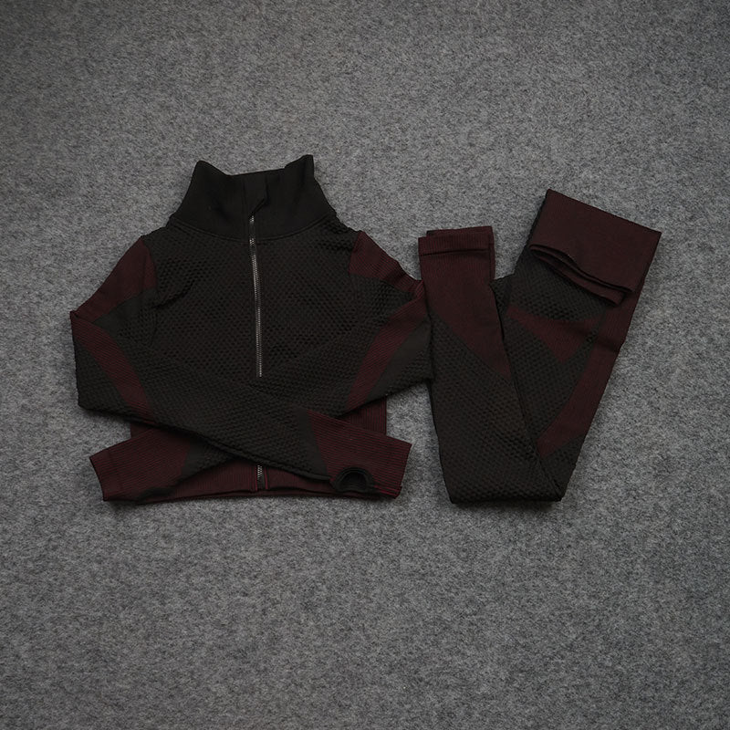 Ensemble de sport stretch trois pièces pour fitness et yoga – pantalon et haut ajustés - IVOIRART.COM