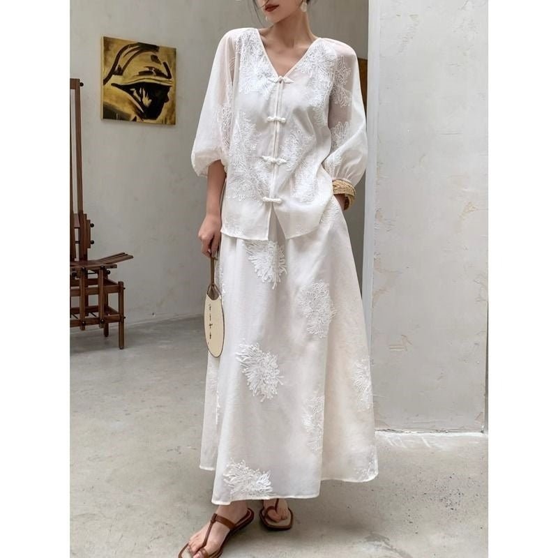 Ensemble deux-pièces traditionnel chinois avec haut et jupe brodés à nœud papillon - IVOIRART.COM