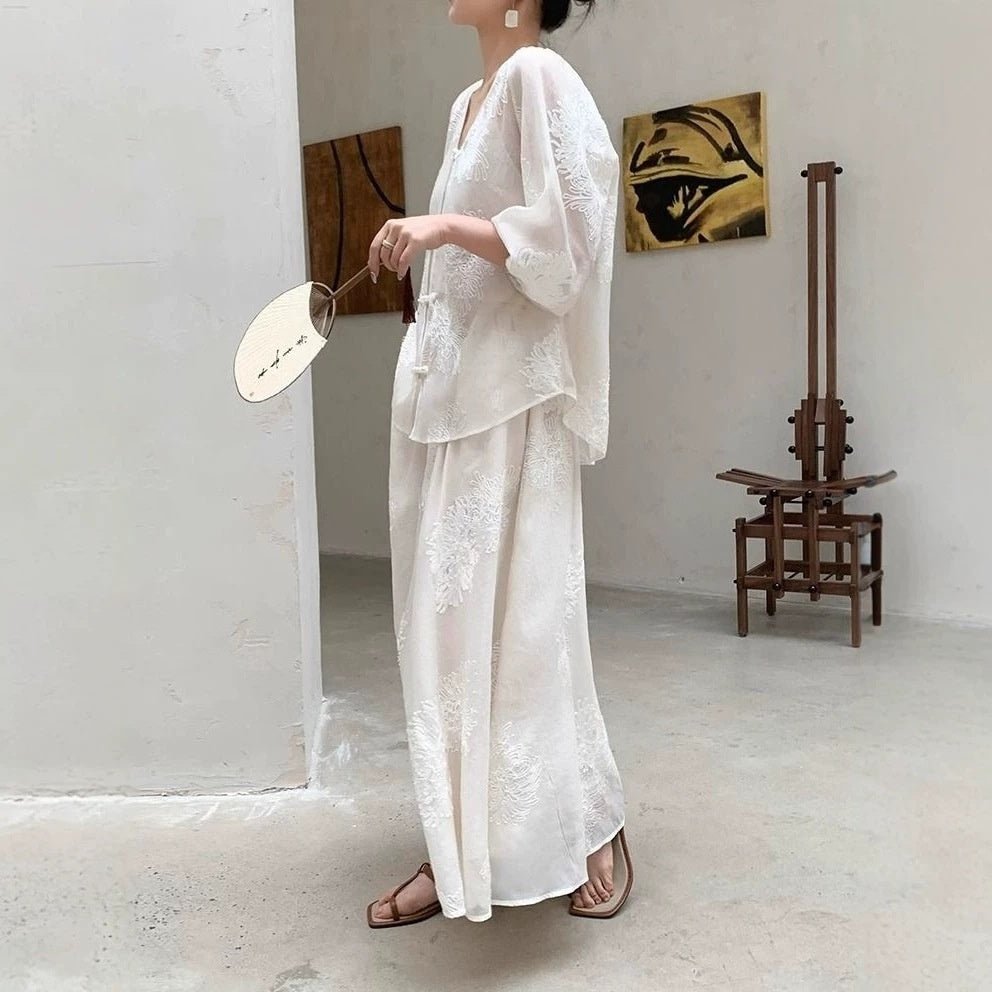 Ensemble deux-pièces traditionnel chinois avec haut et jupe brodés à nœud papillon - IVOIRART.COM