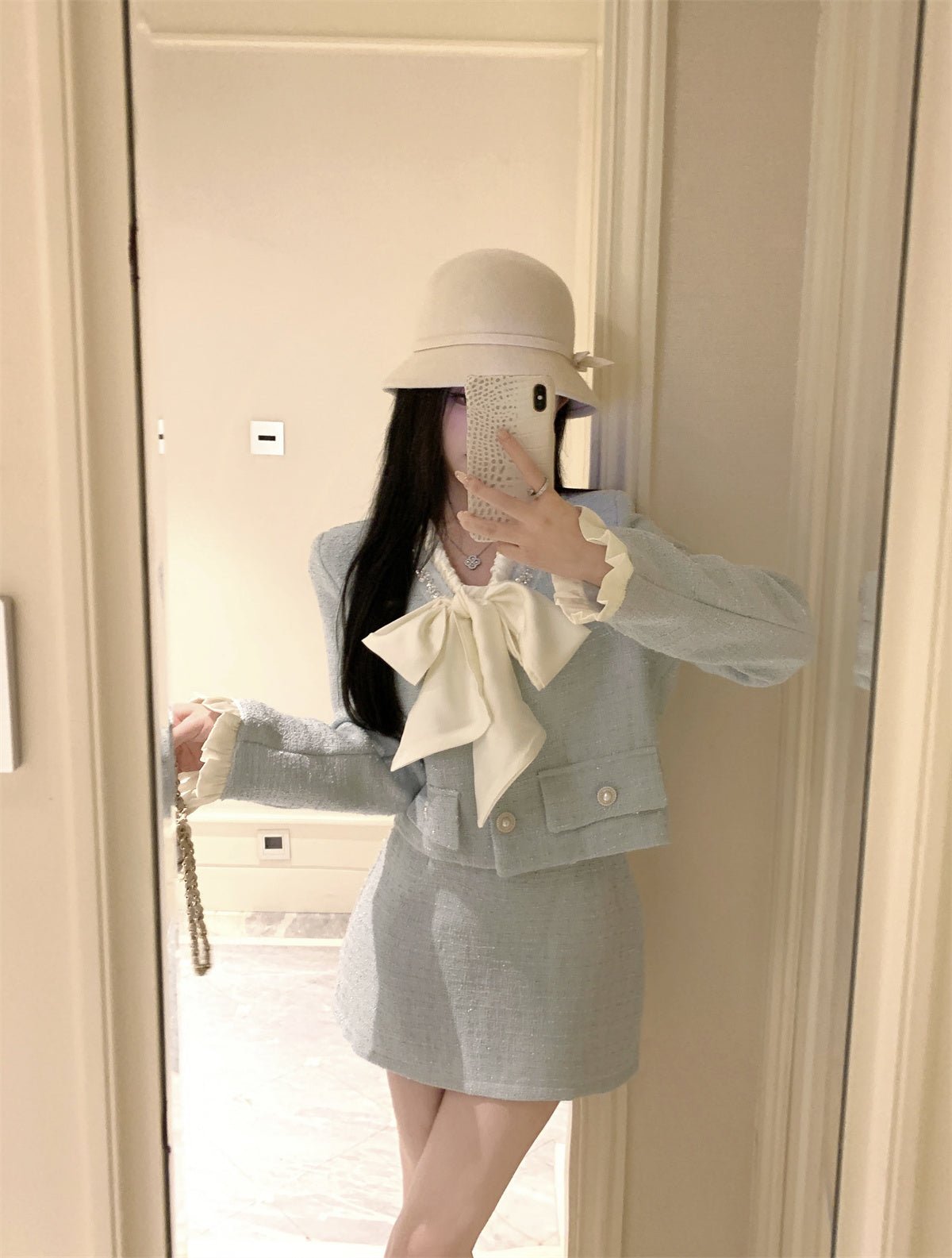 Ensemble tweed femme nœud papillon : veste et jupe taille haute, polyester chic. - IVOIRART.COM
