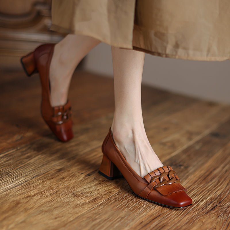 Escarpins femme faite main en cuir véritable de mouton avec franges et talon bloc carré - IVOIRART.COM
