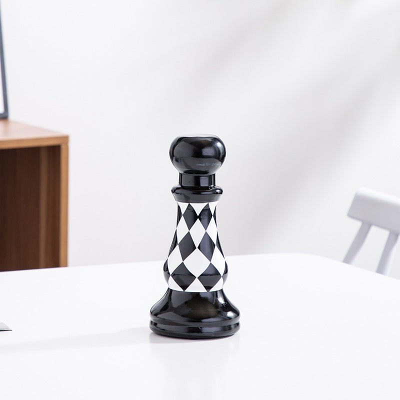 European Ceramic Black And White Lattice Chess Ornaments - IVOIRART.COM