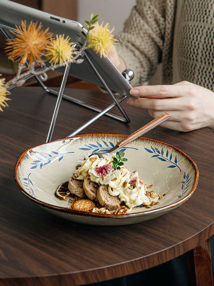 Assiette Creuse Irregulière en Céramique de 9 pouces