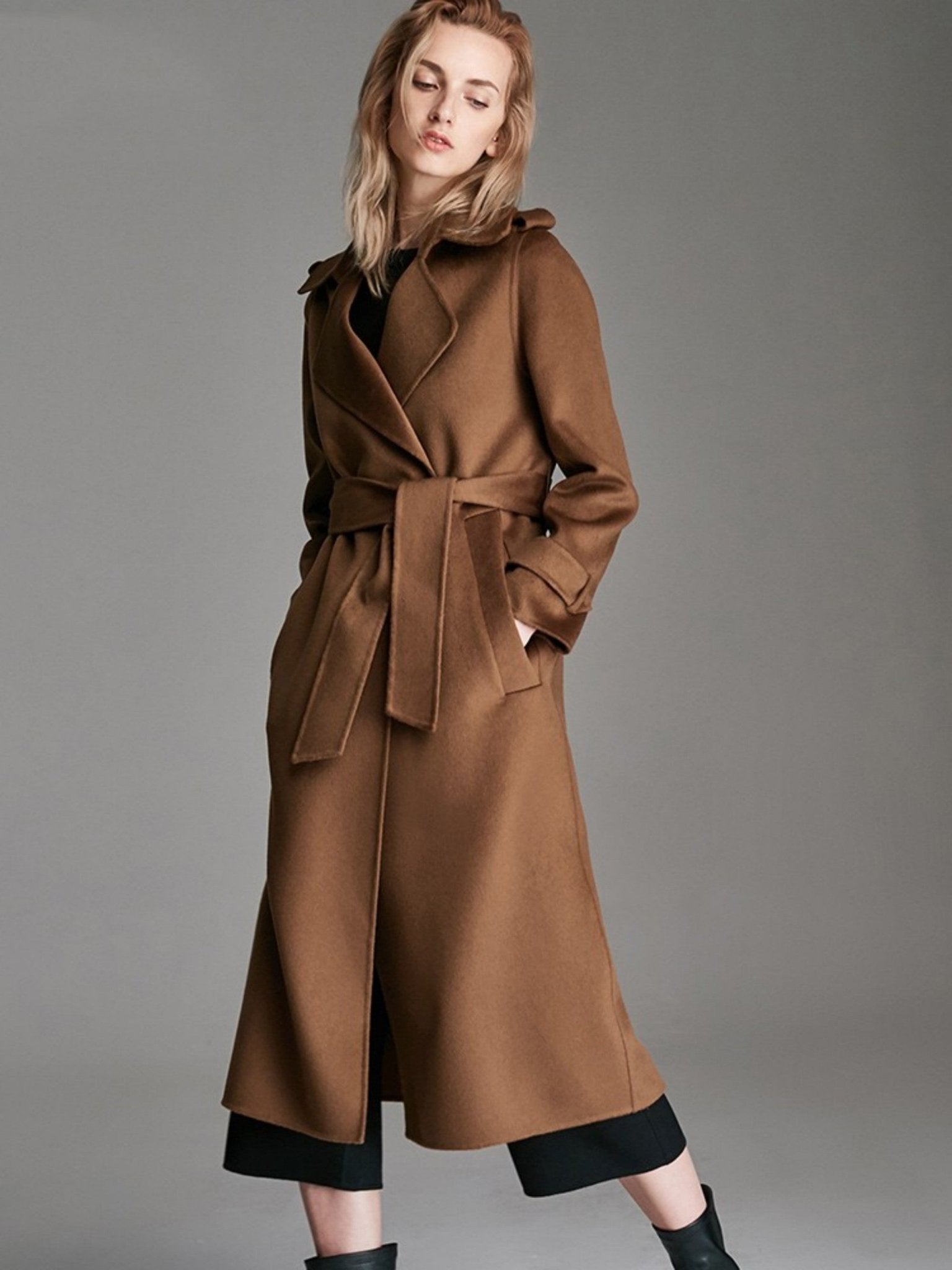 Fashionable Long Knee Length Woolen Jacket - IVOIRART.COM