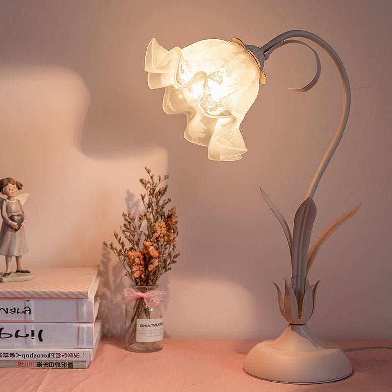 Flower Princess Room Desk Decorative Lamp - IVOIRART.COM