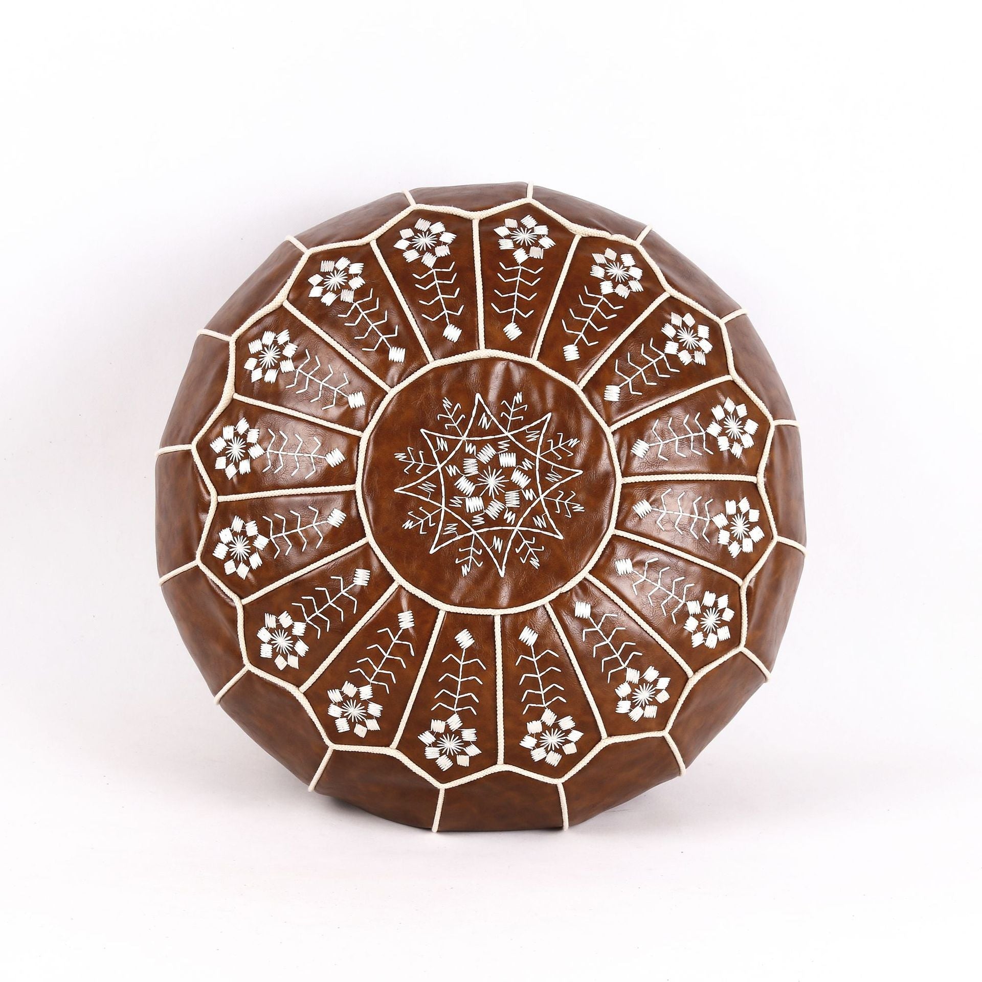 Futon en peau de mouton brodé main en cuir marocain Pier, motif cercle tradition - IVOIRART.COM