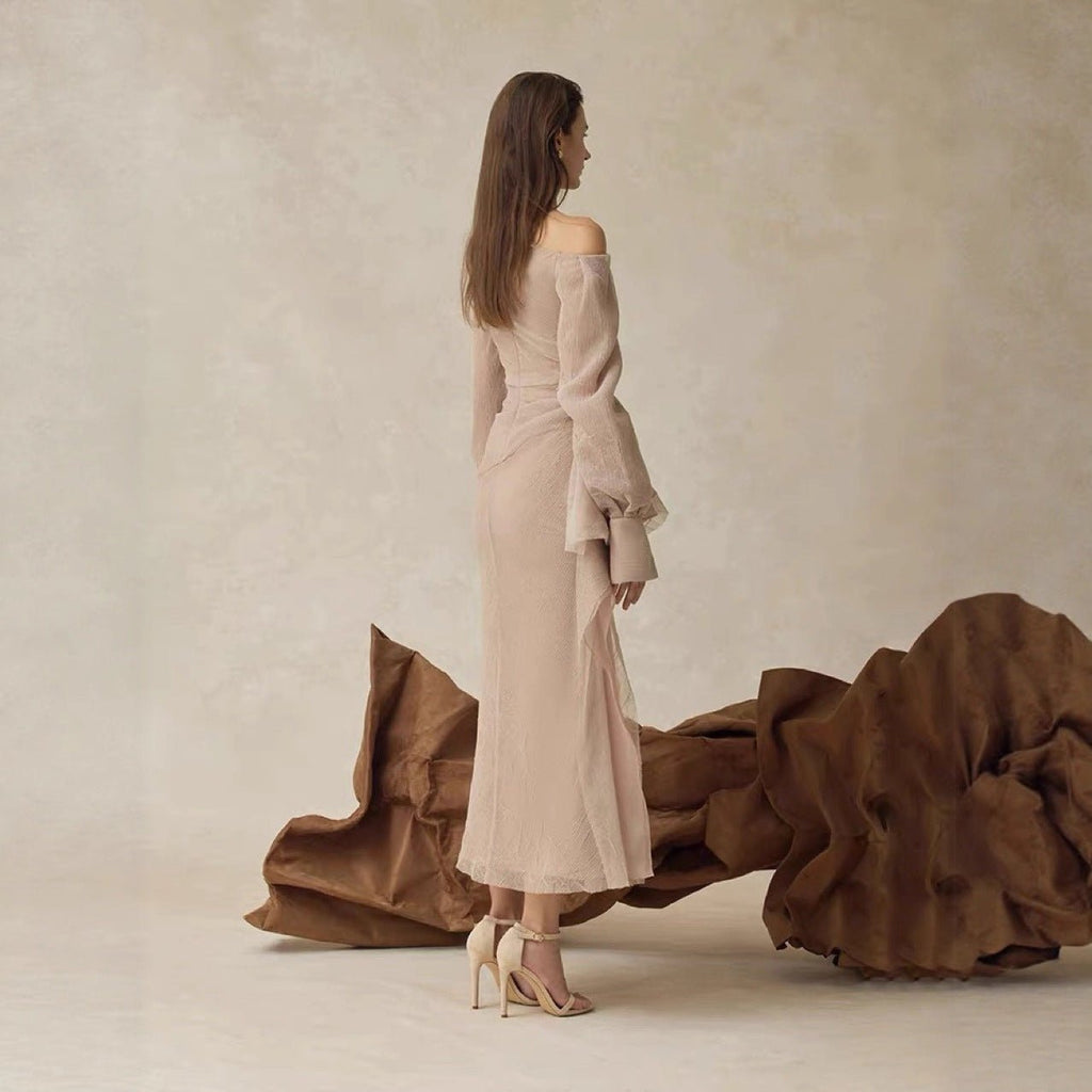 Gentle-style Pleated Long-sleeve Waist-cinching Off-shoulder Gown With Pleats In A Ladylike Aesthetic - IVOIRART.COM