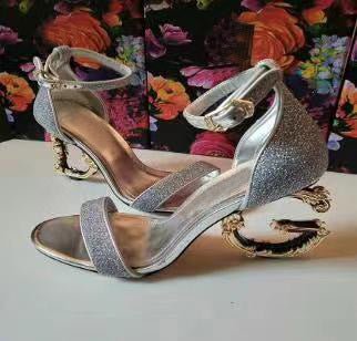 Gold high heels - IVOIRART.COM