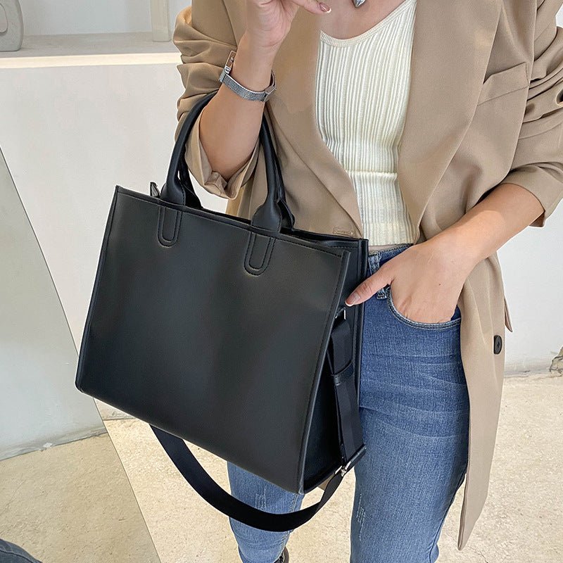 Grand sac bandoulière commuter grande capacité pour le quotidien en PU noir style - IVOIRART.COM
