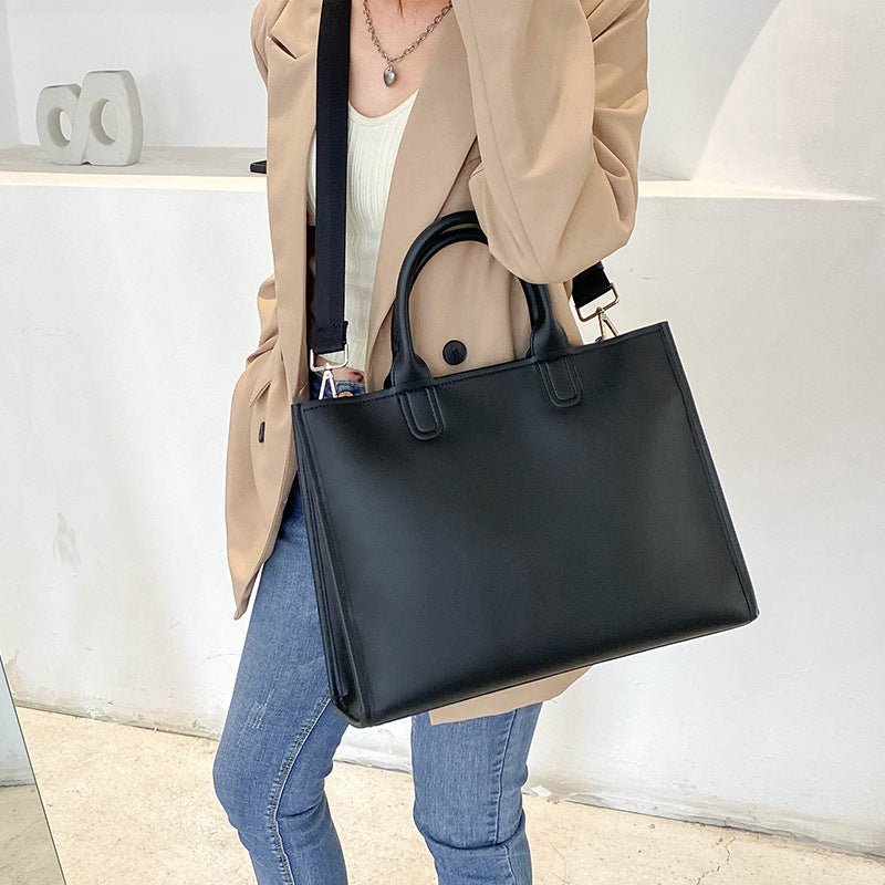 Grand sac bandoulière commuter grande capacité pour le quotidien en PU noir style - IVOIRART.COM