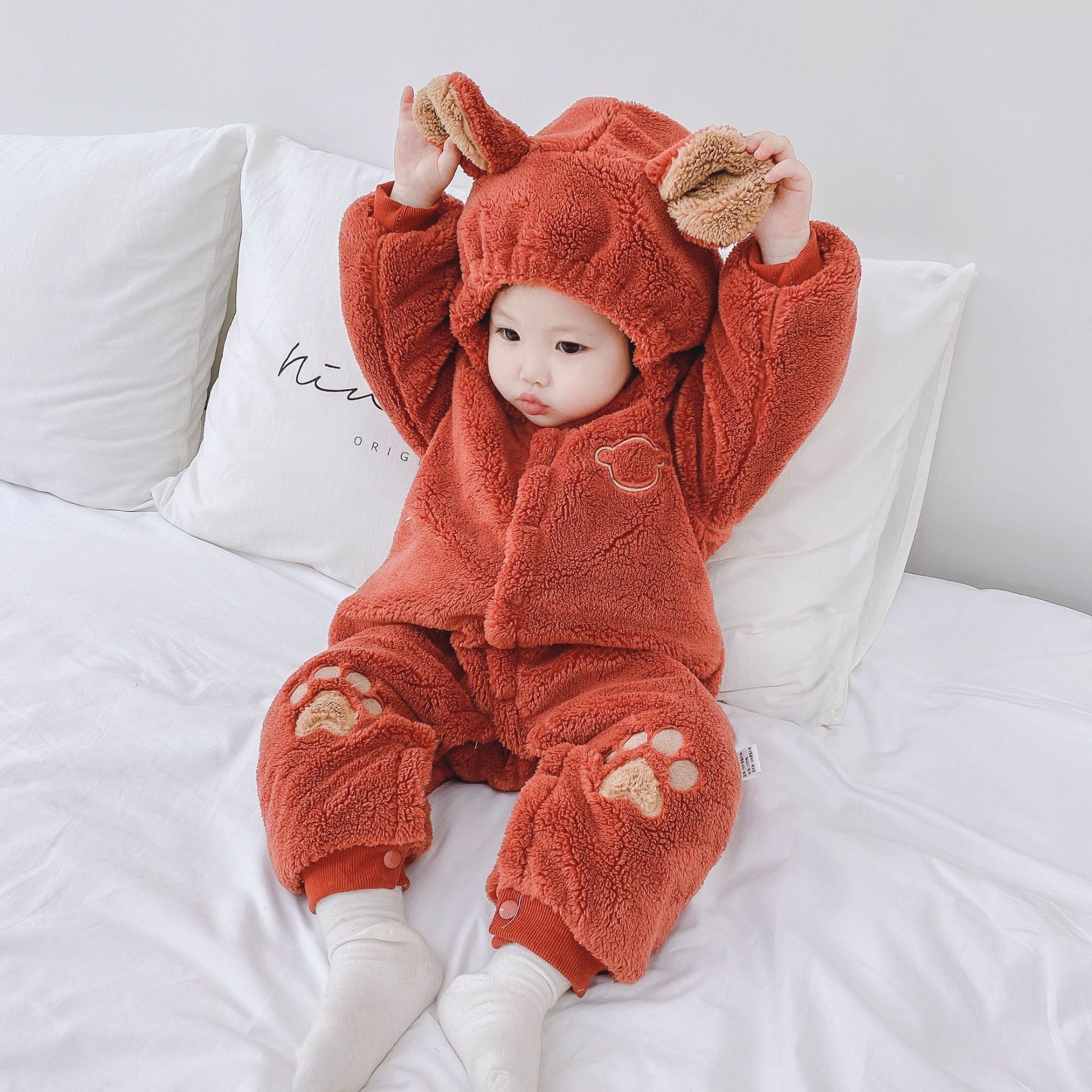 Grenouillère matelassée pour nouveau - né en velours, vêtement bébé confortable et chaud - IVOIRART.COM