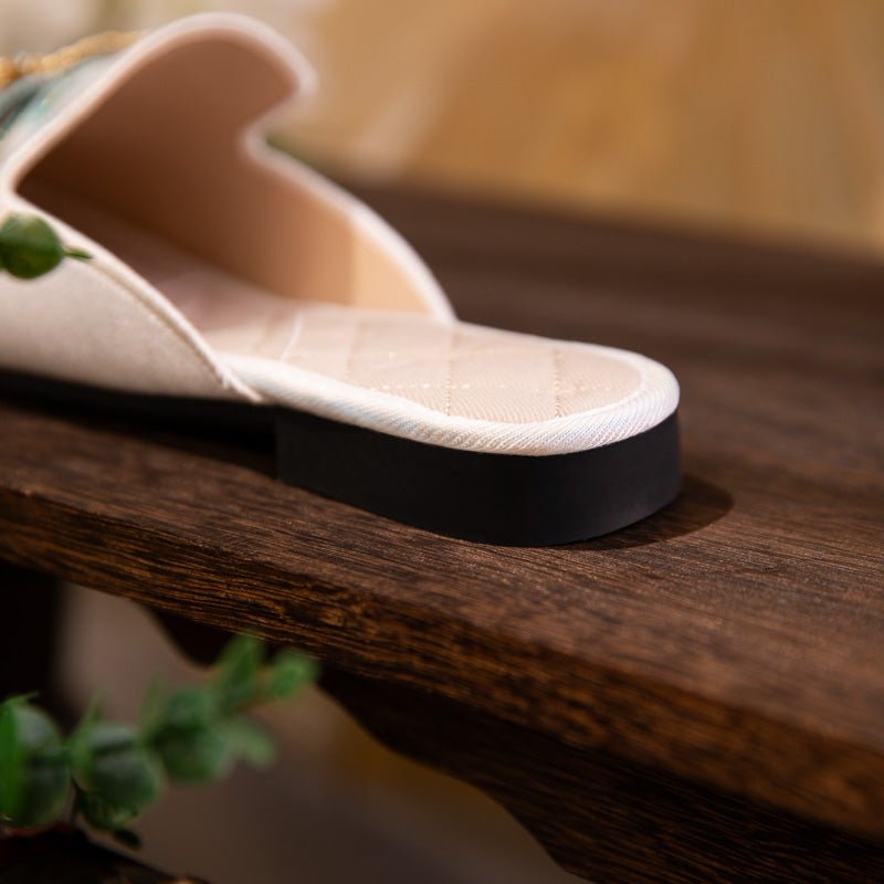 Handmade Butterfly Closed-Toe Mule Shoes For Women -Comfortable Flat Cloth Shoes, Hanfu & Qipao Shoes, Vintage Embroidered Flats - IVOIRART.COM