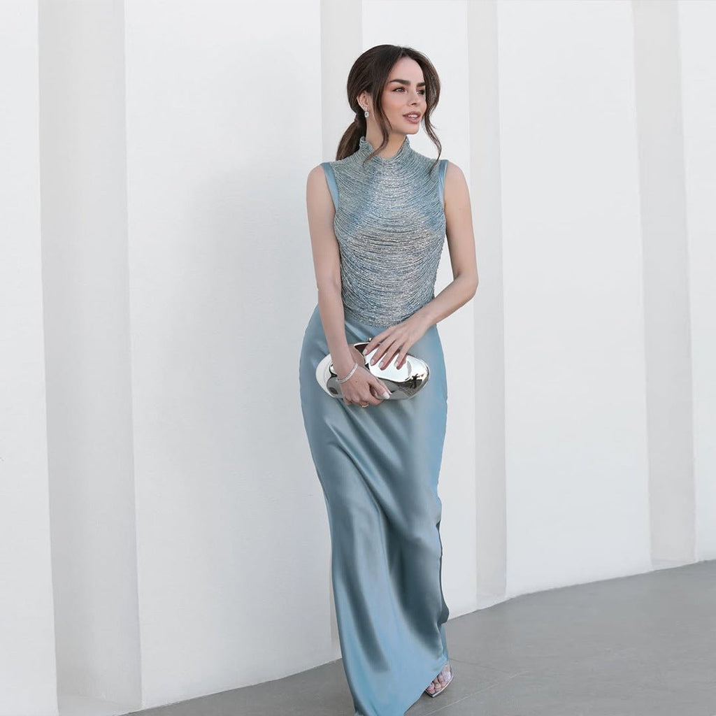 Haut col montant sans manches à franges et jupe midi satinée — Ensemble chic été - IVOIRART.COM