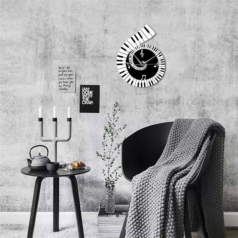 Horloge murale décorative Clé de sol Clavier de piano Notes musicales irrégulières - IVOIRART.COM
