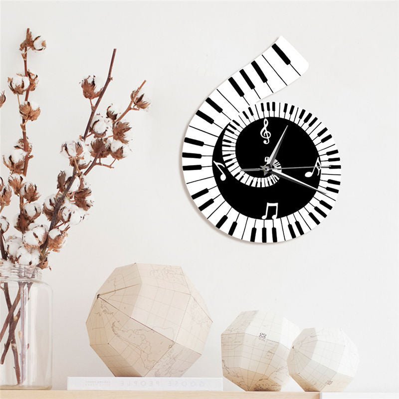 Horloge murale décorative Clé de sol Clavier de piano Notes musicales irrégulières - IVOIRART.COM