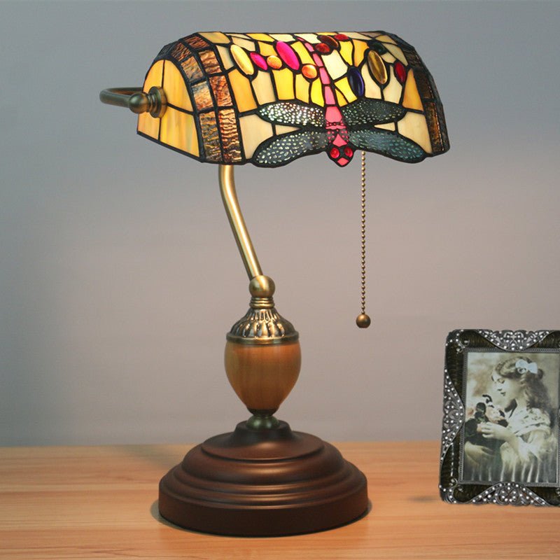 Lampe de bureau créative rétro 'Retro Bank' au style nostalgique en verre en laiton - IVOIRART.COM