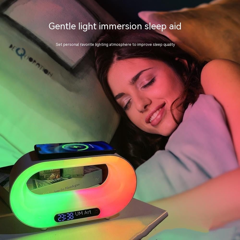 Lampe de bureau intelligente 3-en-1 avec réveil, chargeur sans fil et LED RGB - IVOIRART.COM