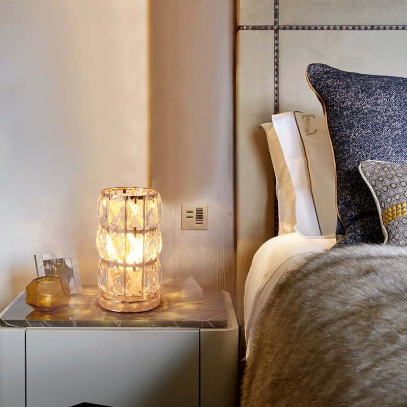 Lampe de table mariage élégante pour chambre lampe de chevet dorée en fer et cristal - IVOIRART.COM