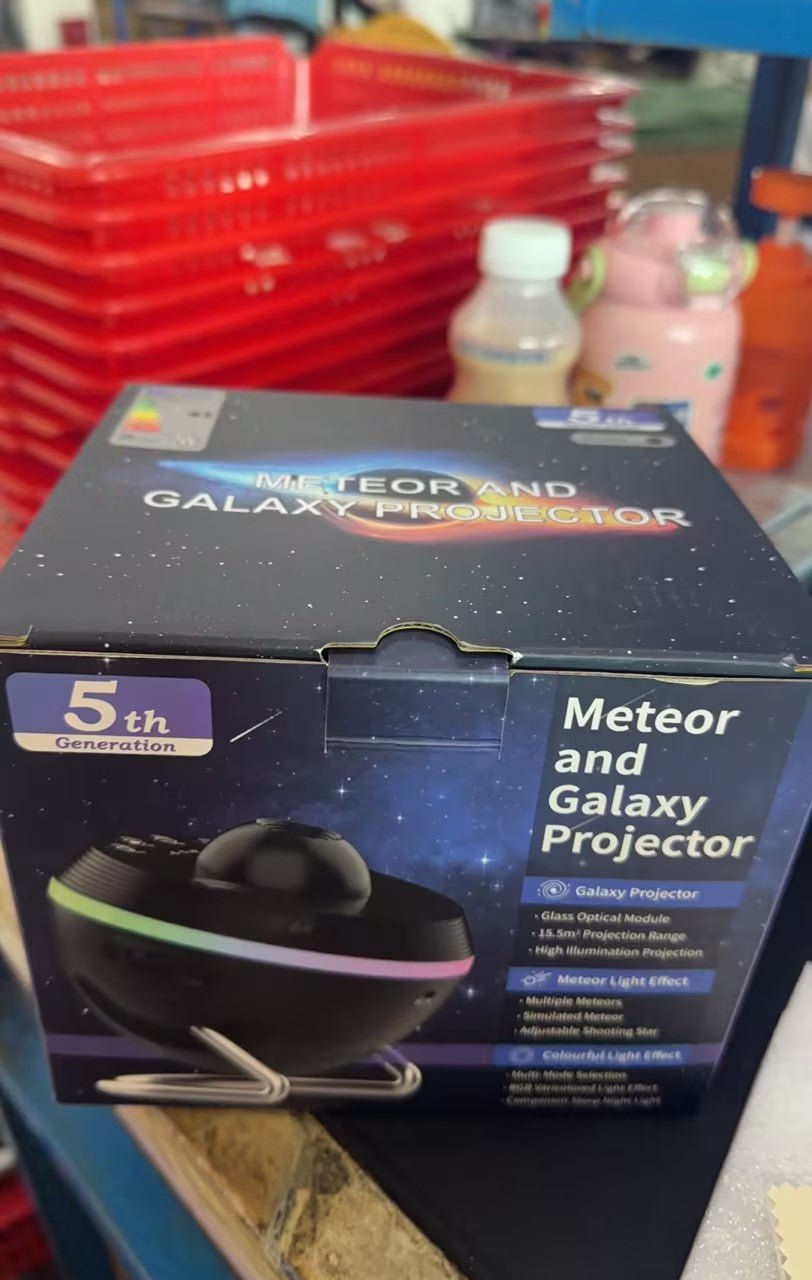 Lampe Projecteur Galaxie 13 en 1 Ultra Claire Rotative Boule Planétarium LED Pro - IVOIRART.COM