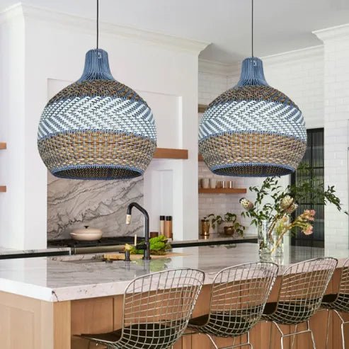 Lampe suspendue en bambou pour hôtel et restaurant – lampe de couloir artisanale - IVOIRART.COM