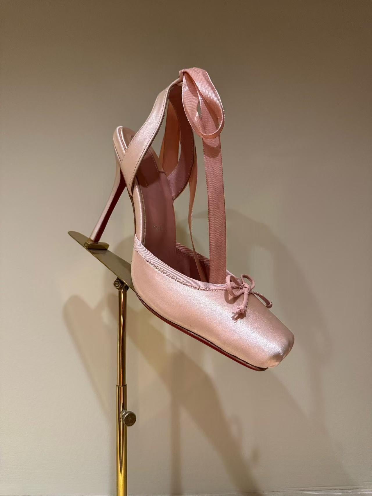 Leather Sole Women's Shoes Fashion Satin Ribbon Toe Cap - IVOIRART.COM