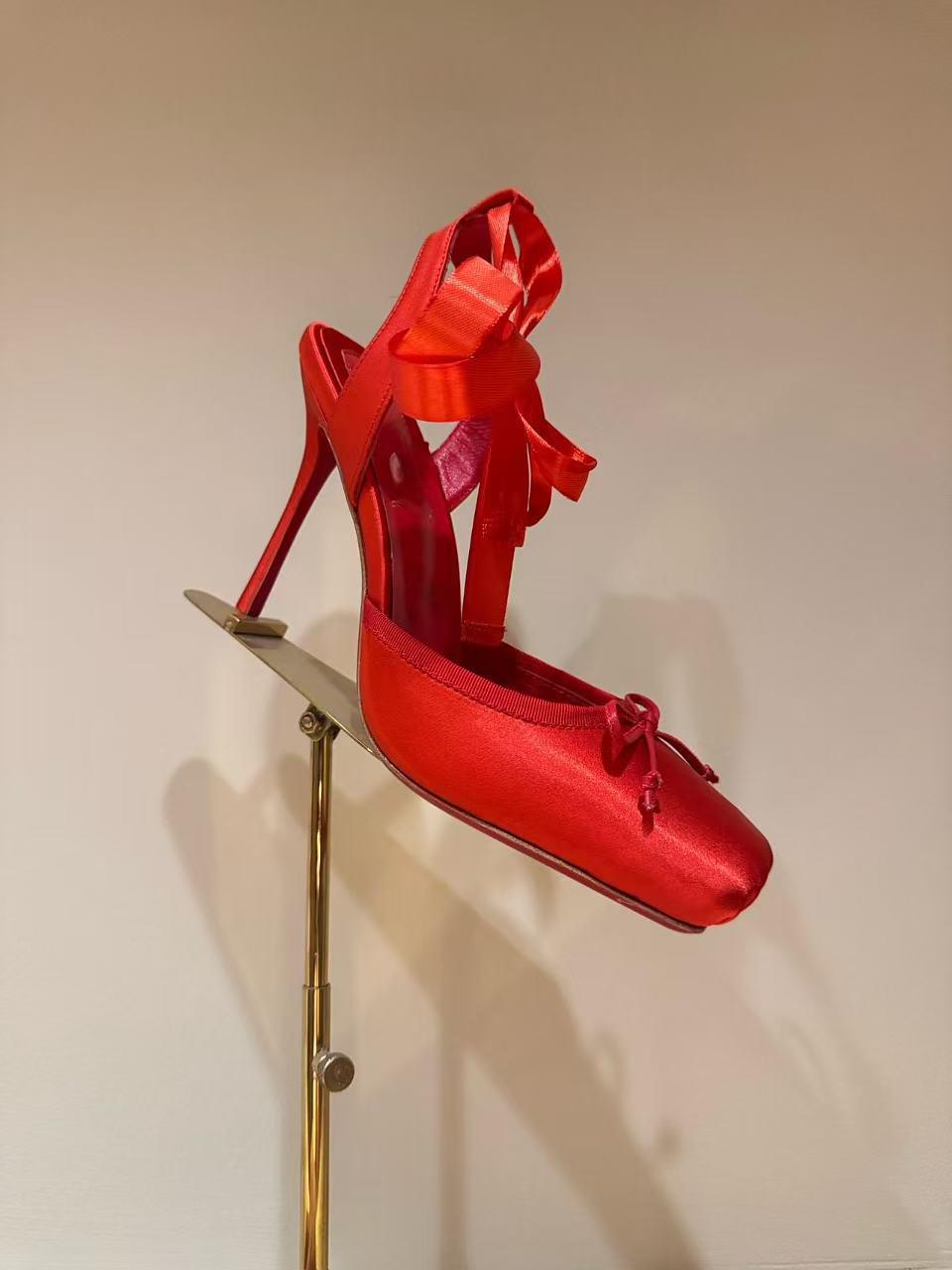 Leather Sole Women's Shoes Fashion Satin Ribbon Toe Cap - IVOIRART.COM
