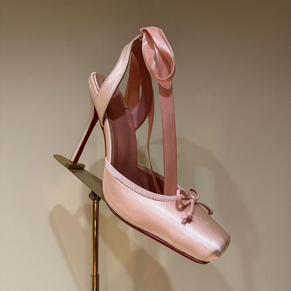 Leather Sole Women's Shoes Fashion Satin Ribbon Toe Cap - IVOIRART.COM