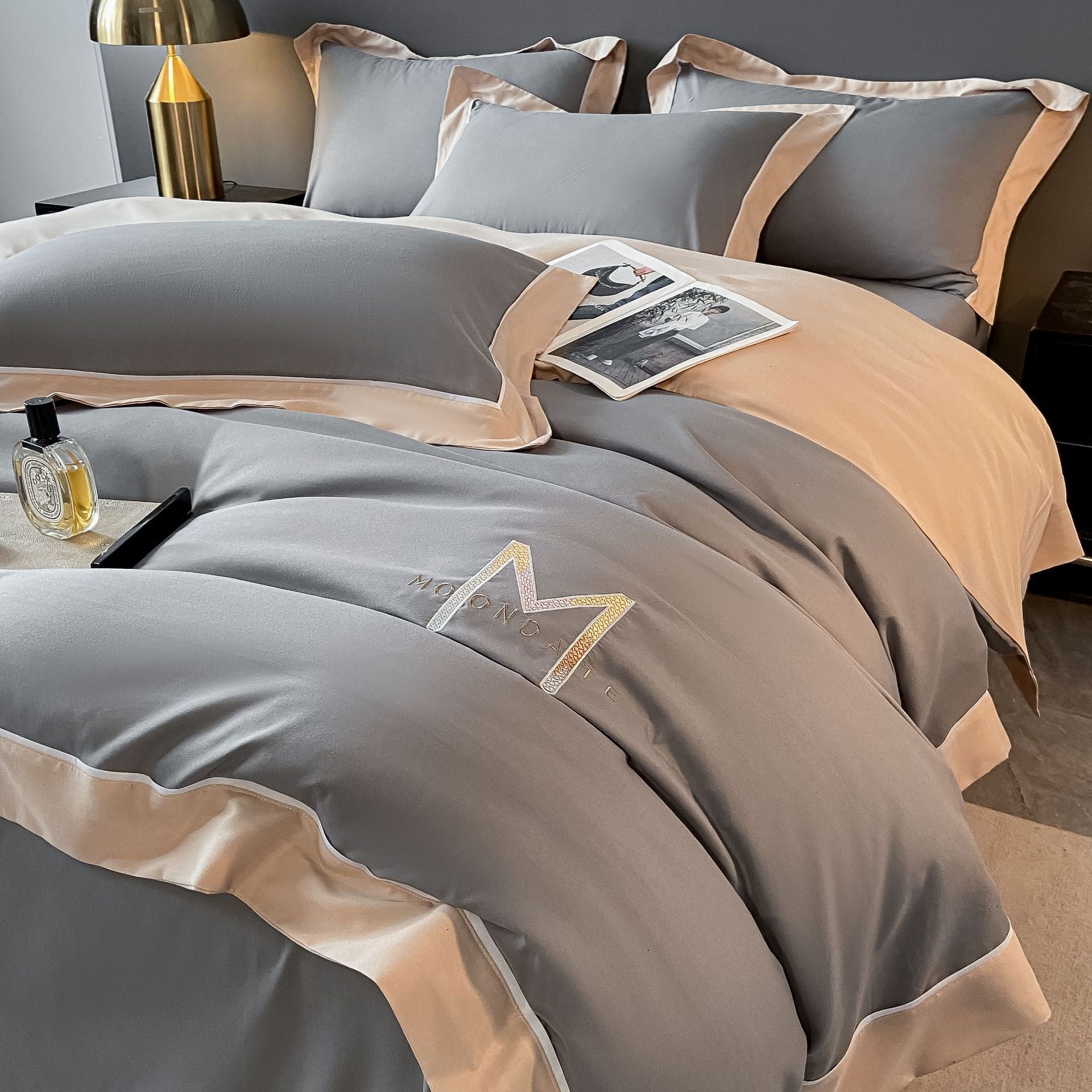 Light Luxury Brushed Four-piece Set Advanced Embroidery Cotton - IVOIRART.COM