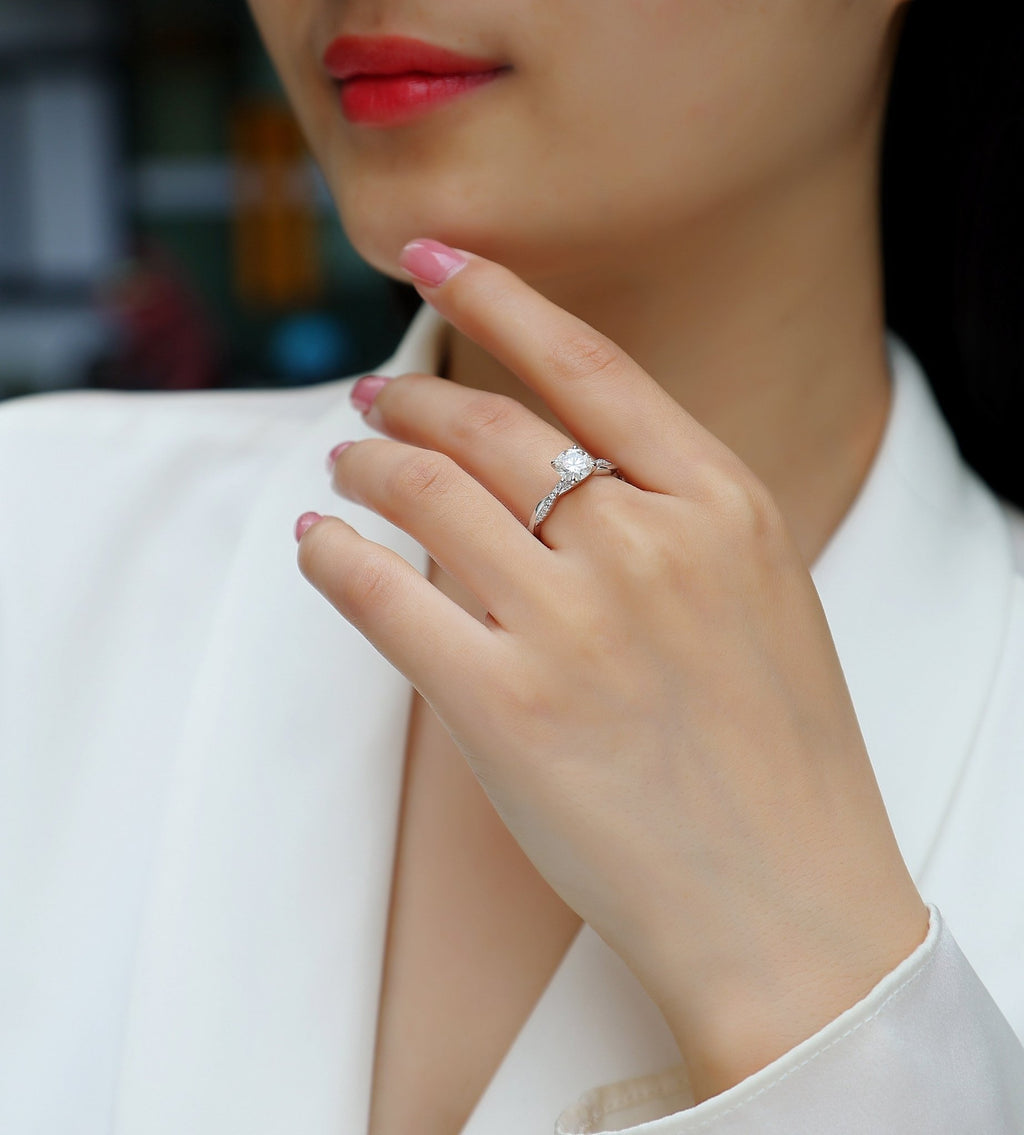 Looking Forward To Your Return - A 1-carat Top-quality Moissanite S925 Silver Platinum-plated Diamond Wedding Ring. The Ring Can Be Inspected With A Diamond Pen - IVOIRART.COM