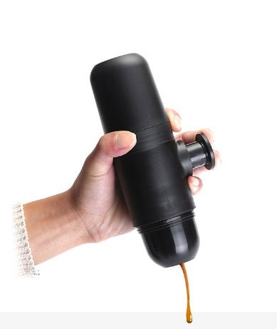 Machine à café mini portable et compacte à usage manuel en noir - IVOIRART.COM