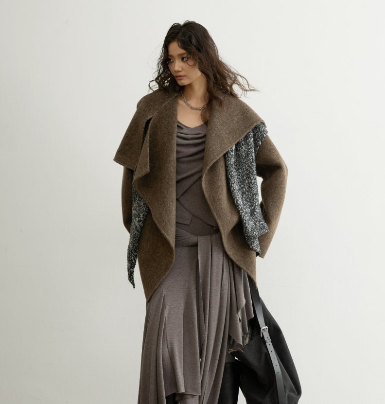 Manteau artisanal en laine double - face style nomade couleur brun ébène - IVOIRART.COM