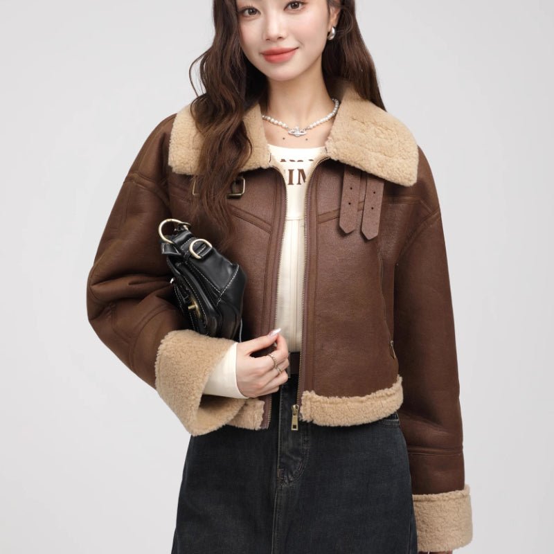 Manteau court en agneau intégral avec col montant en fourrure, style épuré chic! - IVOIRART.COM