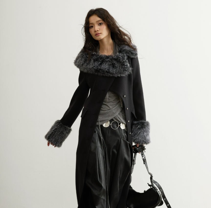 Manteau en laine avec col bordé de fourrure, taille cintrée et silhouette longue - IVOIRART.COM