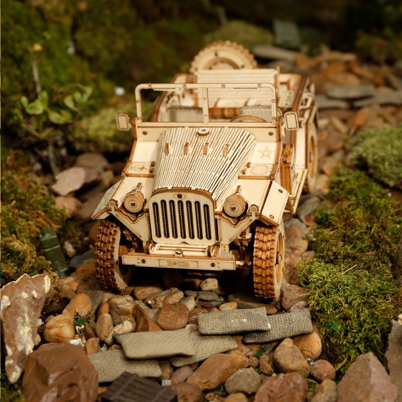 Maquette de Train en Bois 3D à Monter - Jouet Mécanique et Décoration - IVOIRART.COM