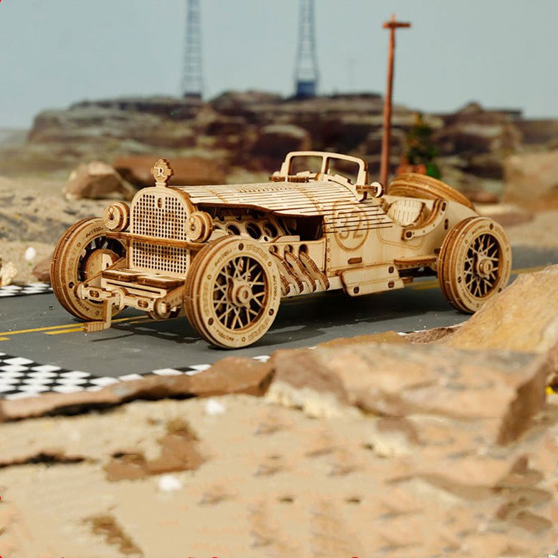 Maquette de Train en Bois 3D à Monter - Jouet Mécanique et Décoration - IVOIRART.COM