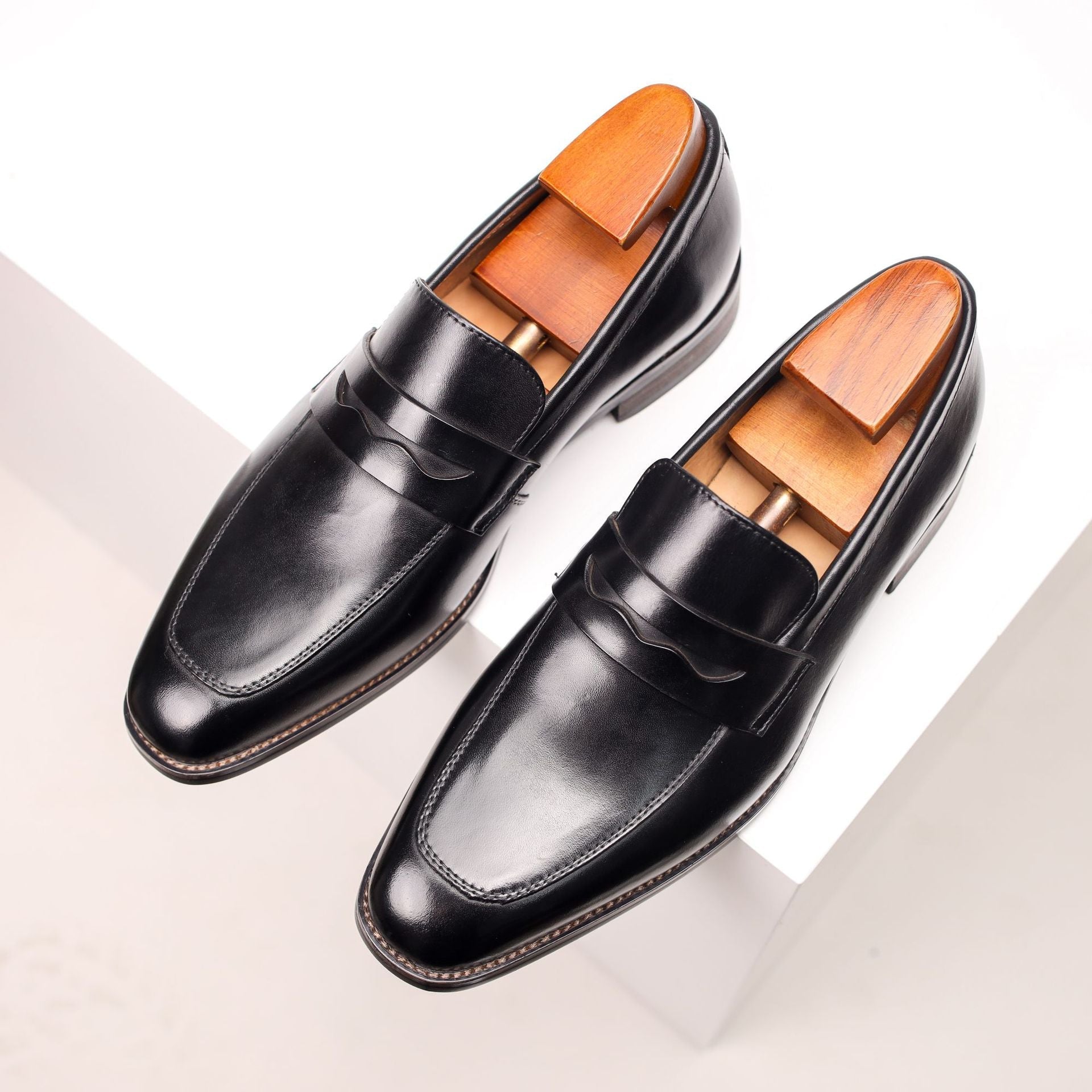 Men's Leather Shoes Business First Layer Cowhide Lazy - IVOIRART.COM
